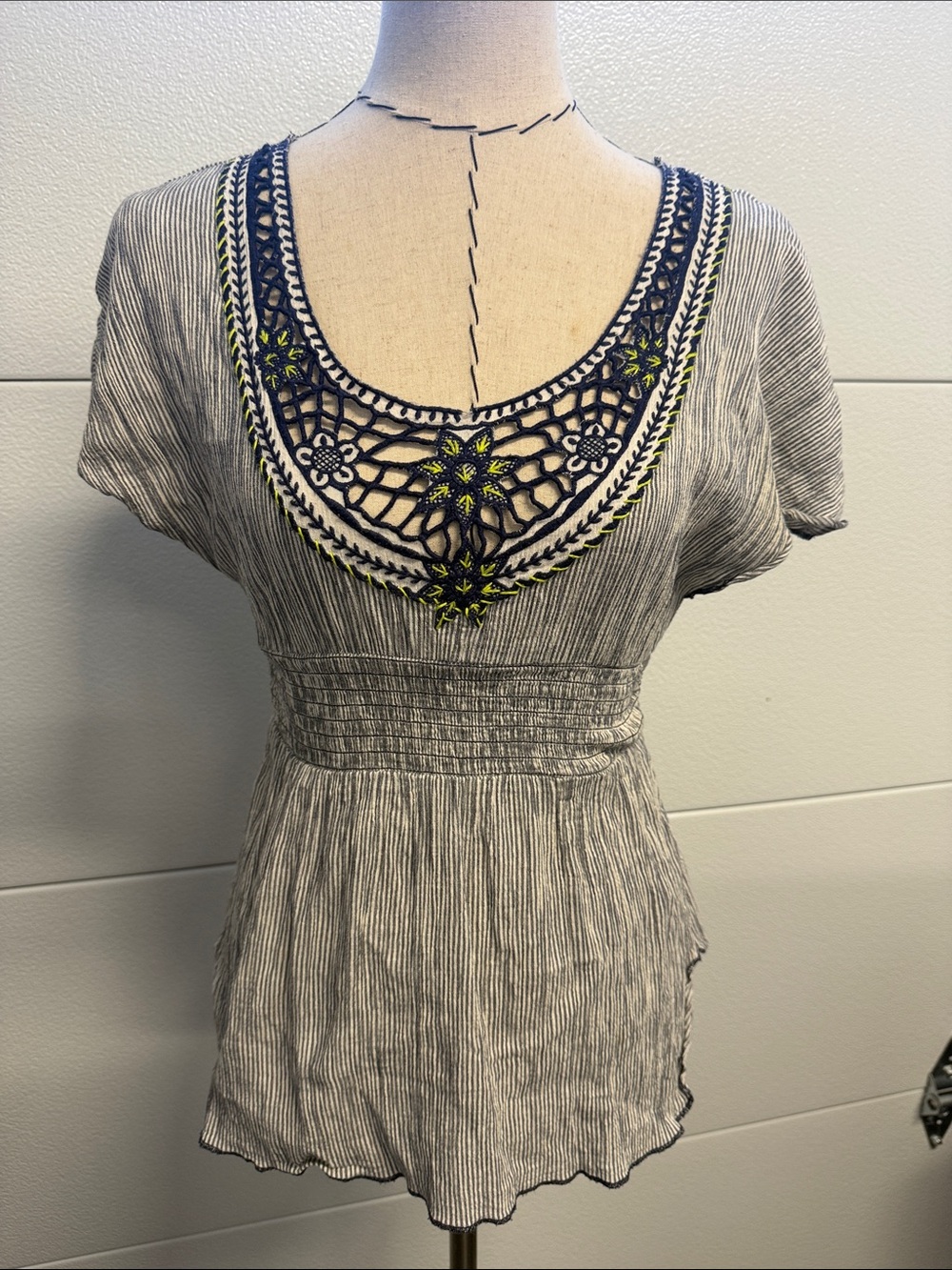 Free People Womens Gray Striped Scoop Neck Top with Embroidered Yoke